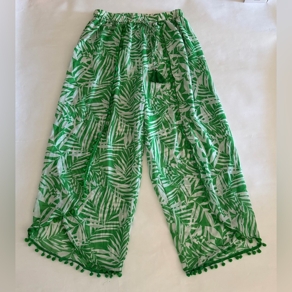 Tropical Green Leaf Women’s Beach Cover-up Pants